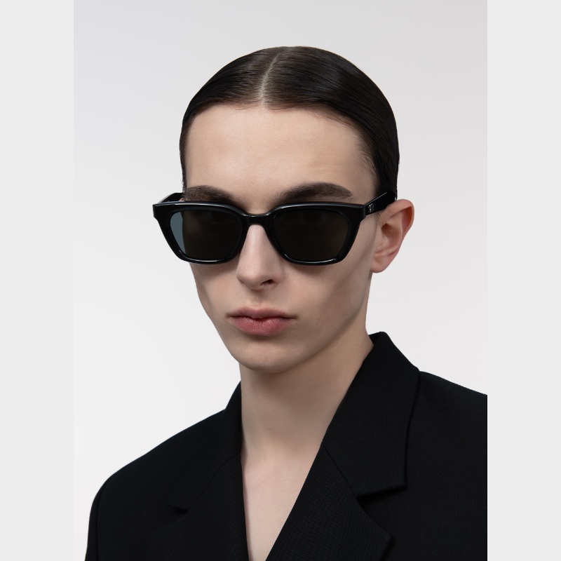 Kính Gentle Monster Hue 01