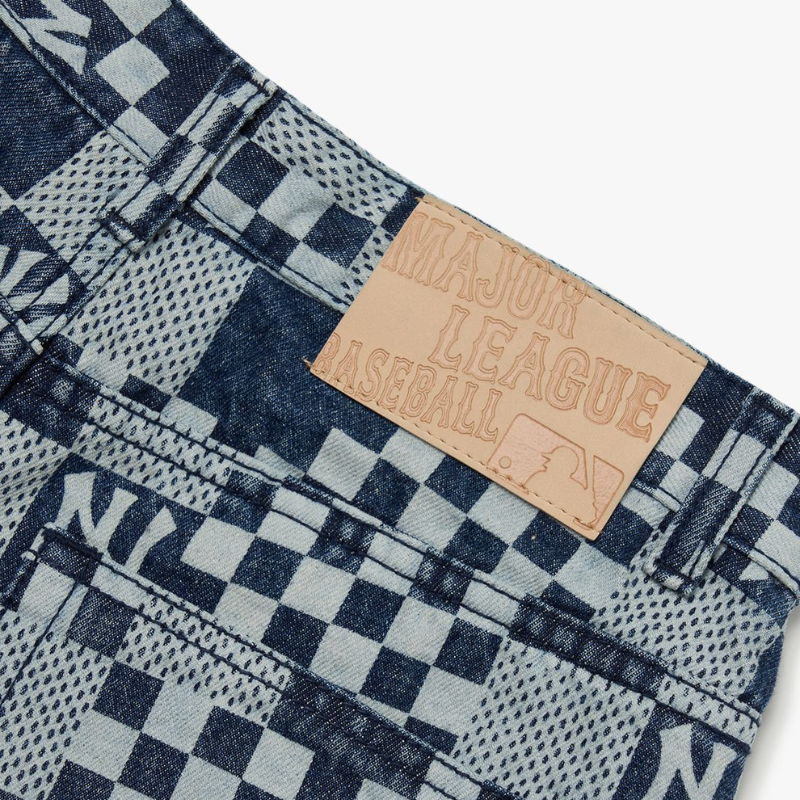 Quần shorts jeans nữ Checkerboard Laser Denim