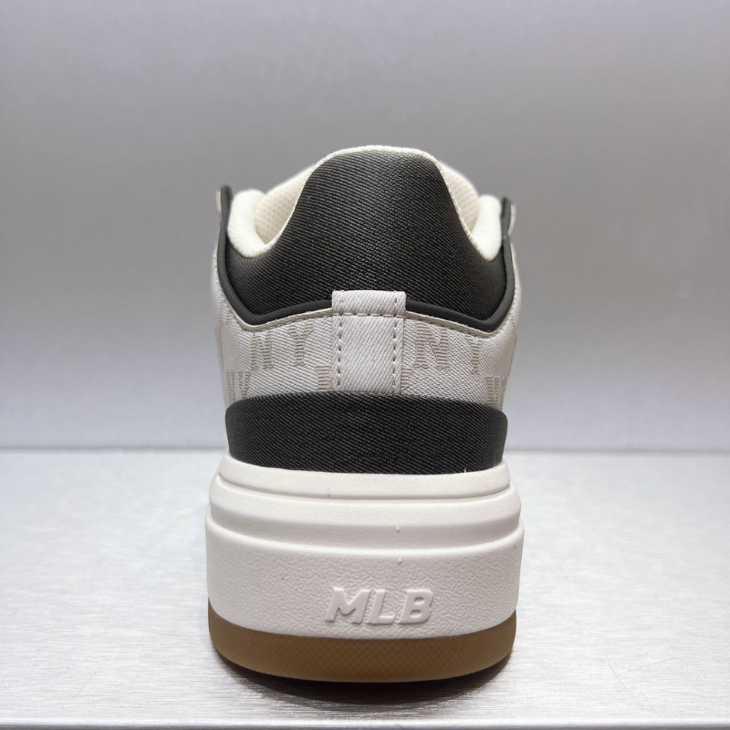 Giày MLB Chunky Liner Mid Denim Classic Mono NY màu Xám đế Nâu