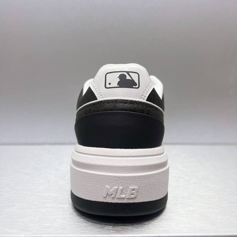 Giày MLB Korea Chunky Liner Mid Classic Monogram New York Yankees Black 
