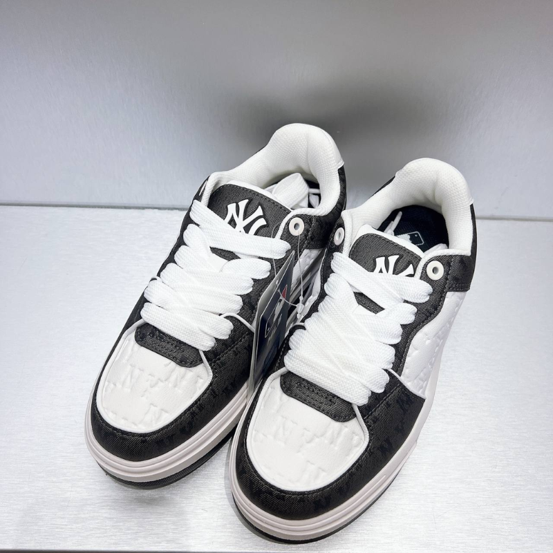 Giày MLB Korea Chunky Liner Mid Classic Monogram New York Yankees Black 