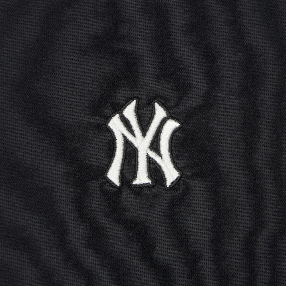 Áo Croptop MLB Korea Basic Small Logo New York Yankees Black