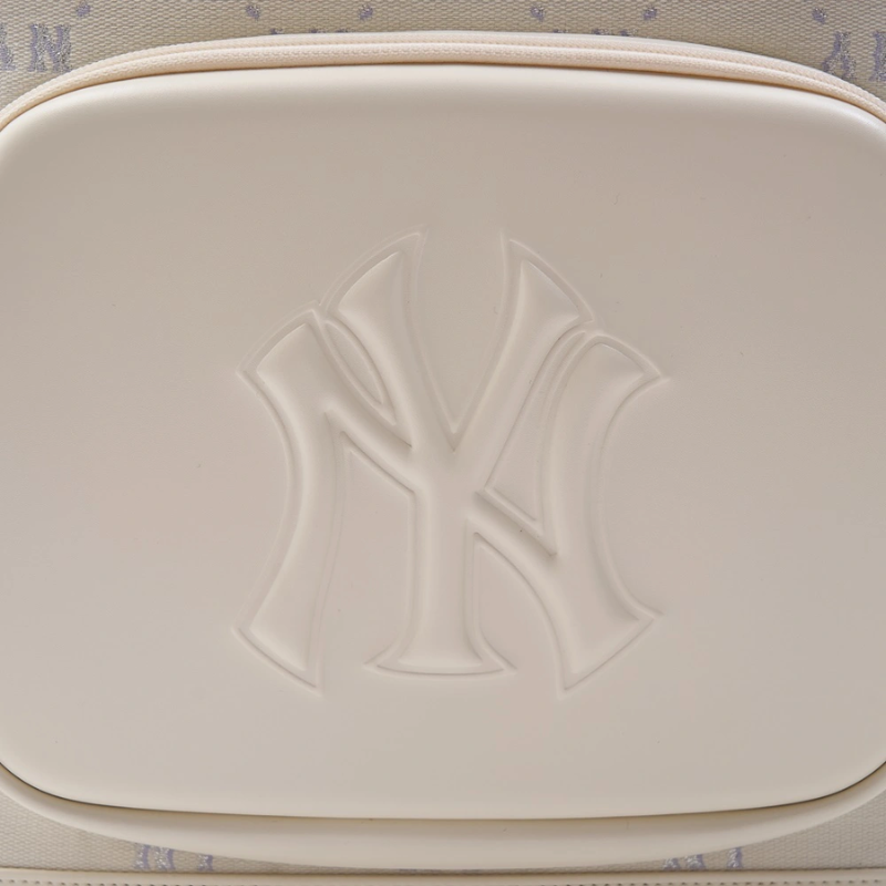 Balo Cute Bear MLB Korea Diamond Monogram New York Yankees Ivory