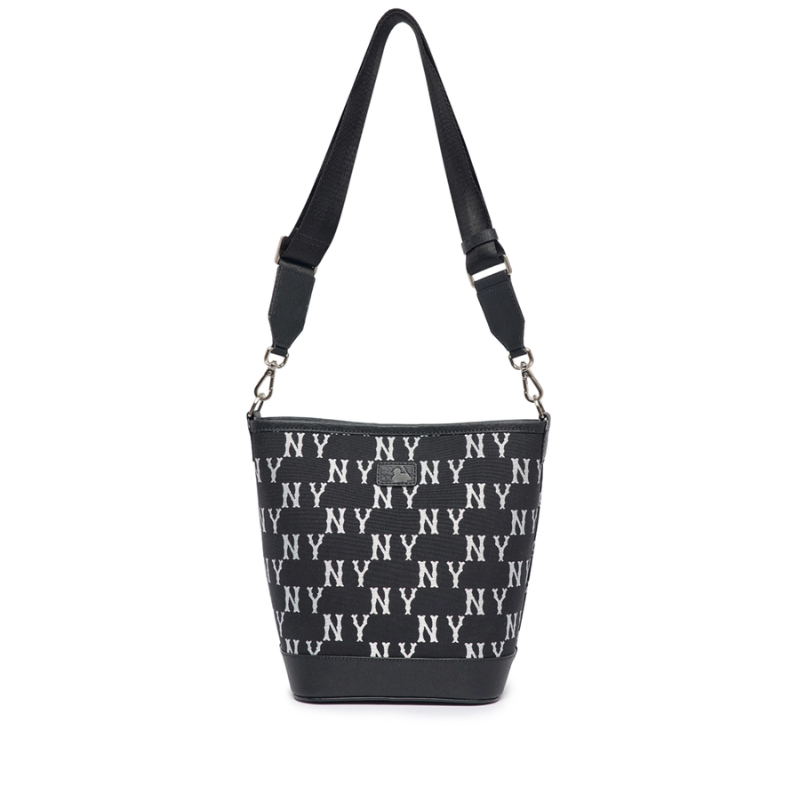 Túi đeo vai MLB Big Classic Monogram Jacquard New Bucket Bag New York Yankees Black