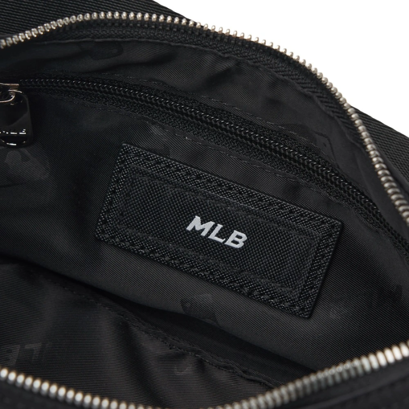 Túi đeo vai MLB Korea Nylon Cargo Bag New York Yankees Black