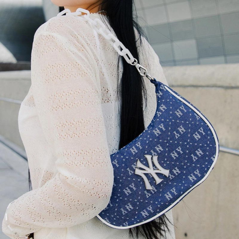 Túi đeo vai MLB Korea Diamond Monogram Denim Jacquard Hobo Bag New York Yankees D.Navy