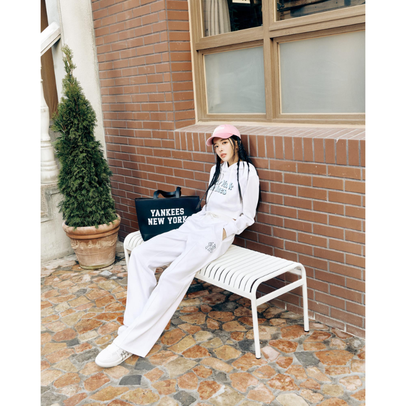 Túi Shopper Bag MLB Korea Varsity Jacquard New York Yankees Black