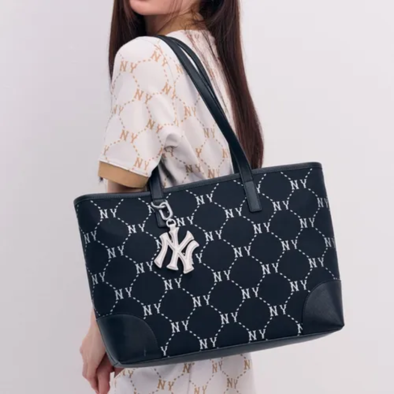 Túi Tote Bag MLB Korea Diamond Monogram Jacquard New York Yankees Black
