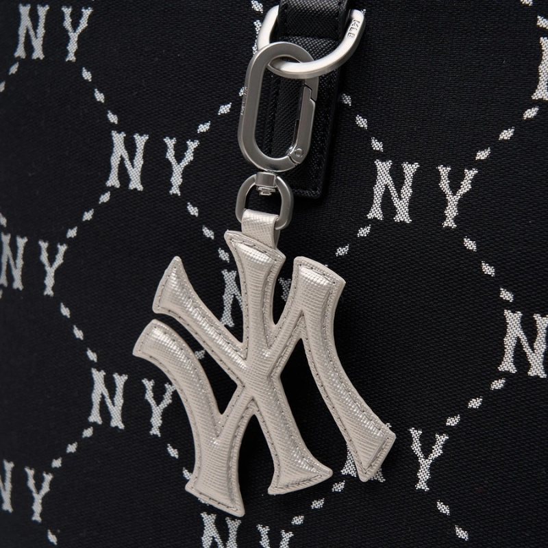Túi Tote Bag MLB Korea Diamond Monogram Jacquard New York Yankees Black