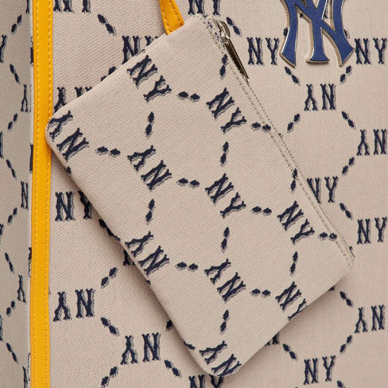 Túi Tote Bag MLB Mono Diamond Jackquard New York Yankees Beige