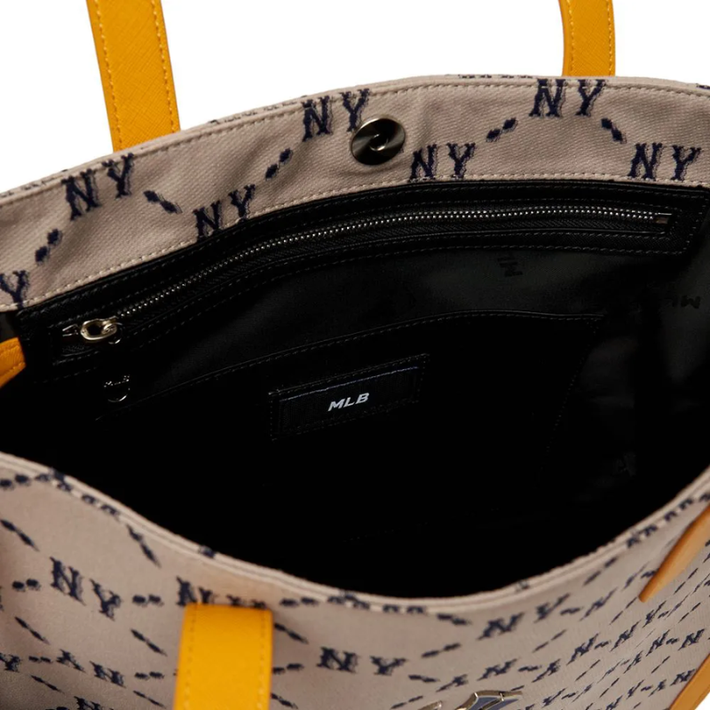 Túi Tote Bag MLB Mono Diamond Jackquard New York Yankees Beige